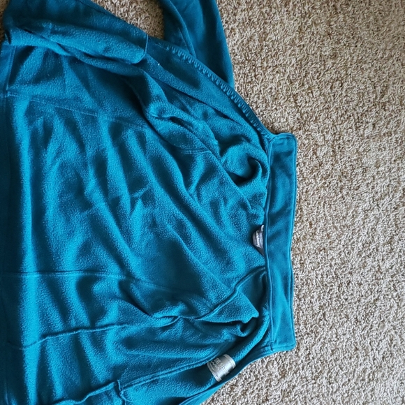 Sweater - Picture 4 of 4